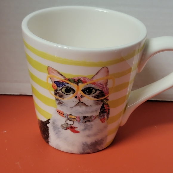 Focused Feline Grace Fine China Mug-Cat with Glasses New - Picture 3 of 7